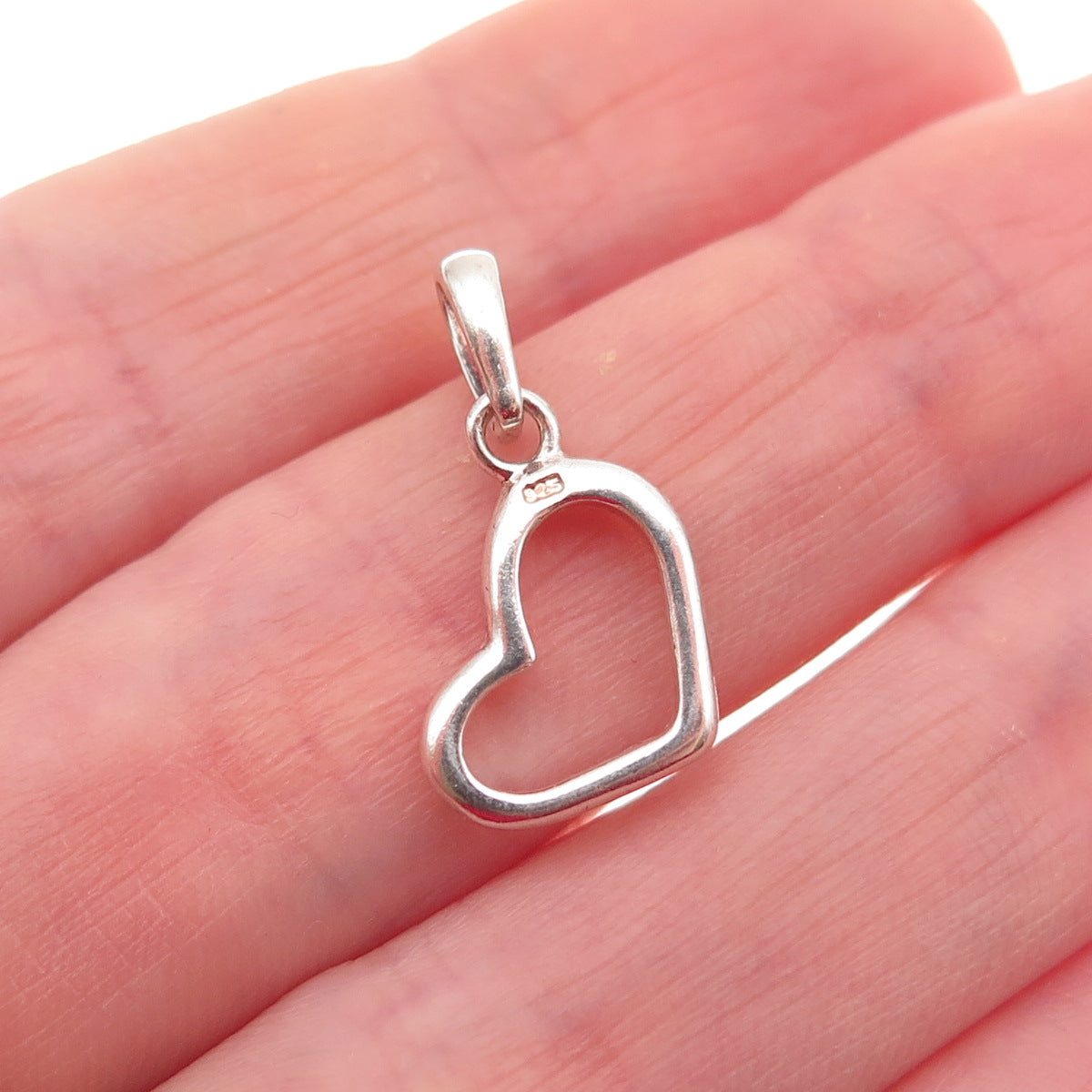 925 Sterling Silver Vintage Open Heart Mini Charm Pendant