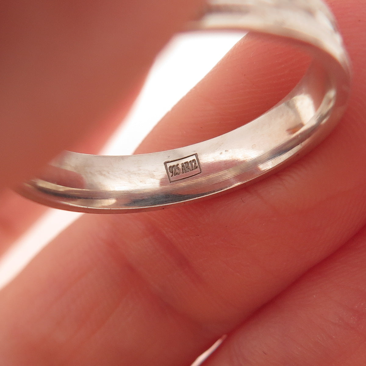 925 Sterling Silver Vintage Diamond-Pattern Band Ring Size 8