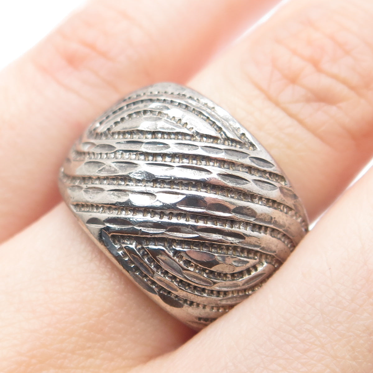 CHATEAU D'ARGENT 925 Sterling Silver Vintage Diamond-Cut Oxidized Ring Size 7