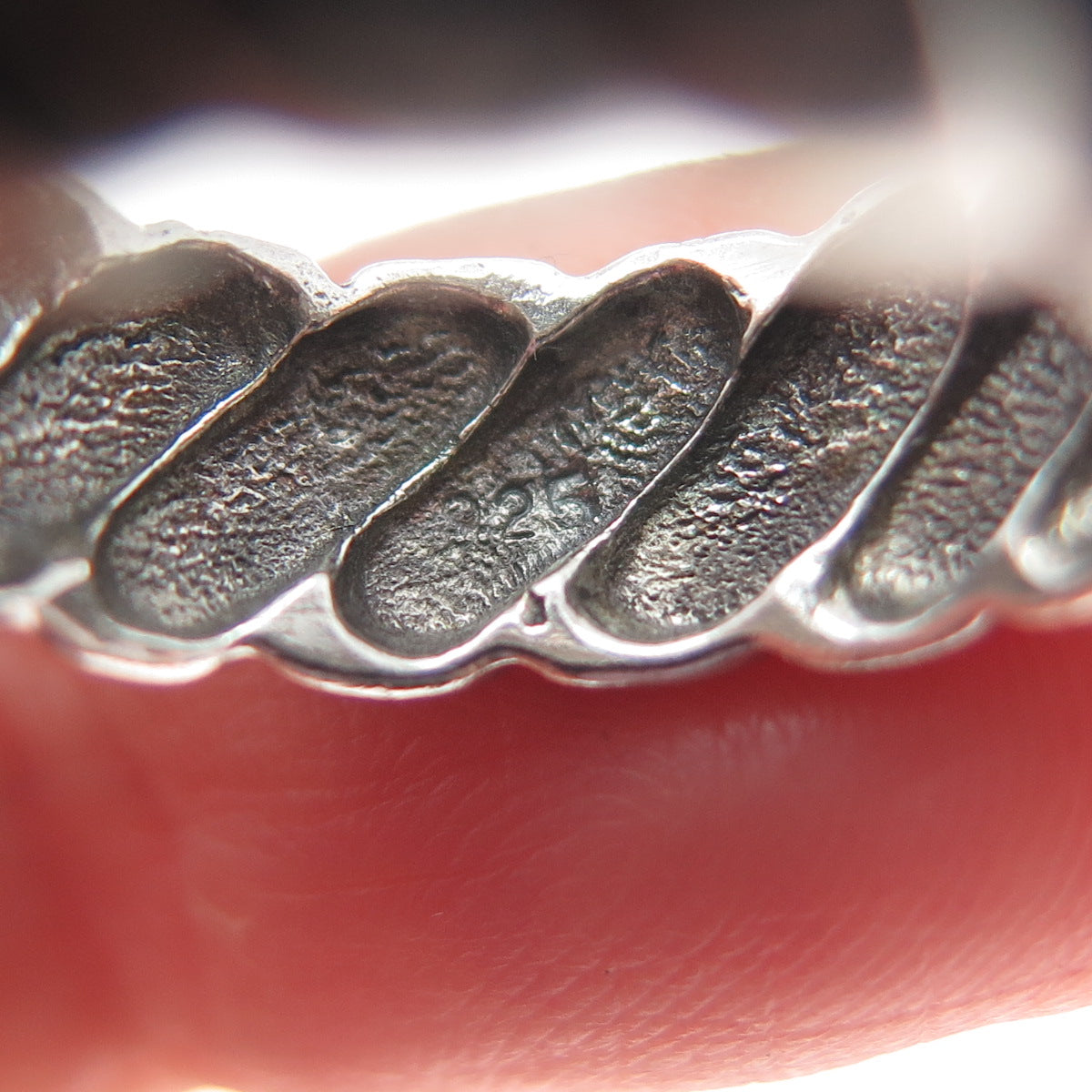 925 Sterling Silver Vintage Modernist Ribbed Oxidized Band Ring Size 6.25