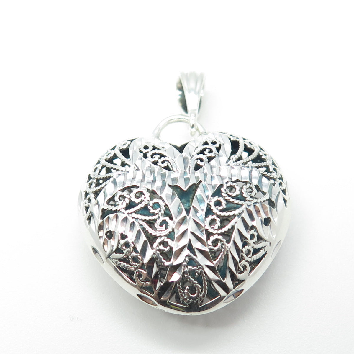 925 Sterling Silver Vintage Filigree Puffy Heart Pendant