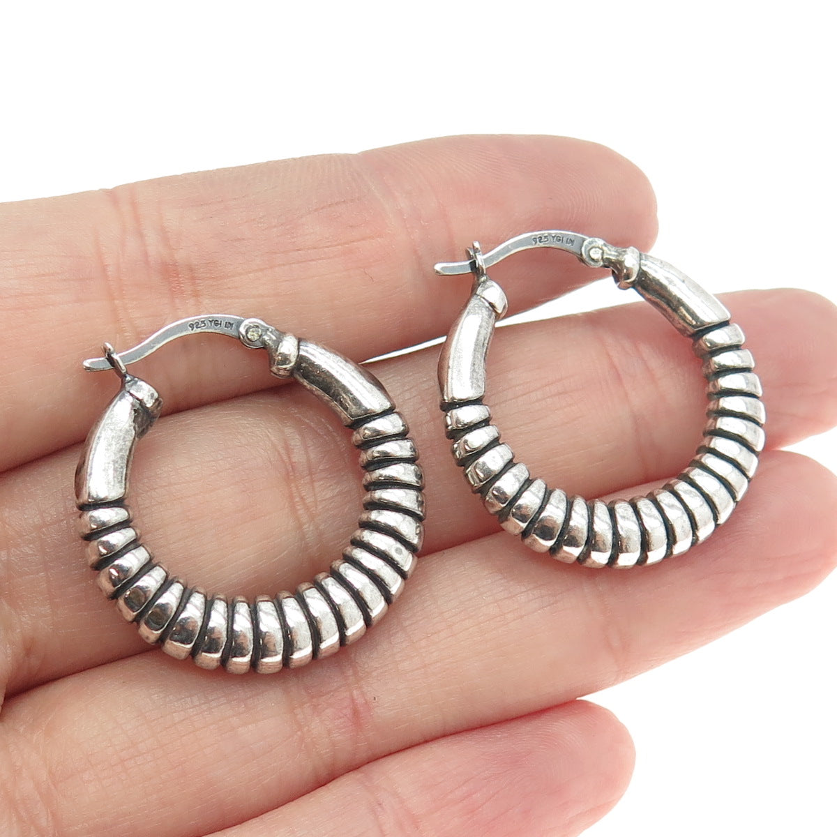 925 Sterling Silver Vintage Ribbed Oxidized Hoop Earrings