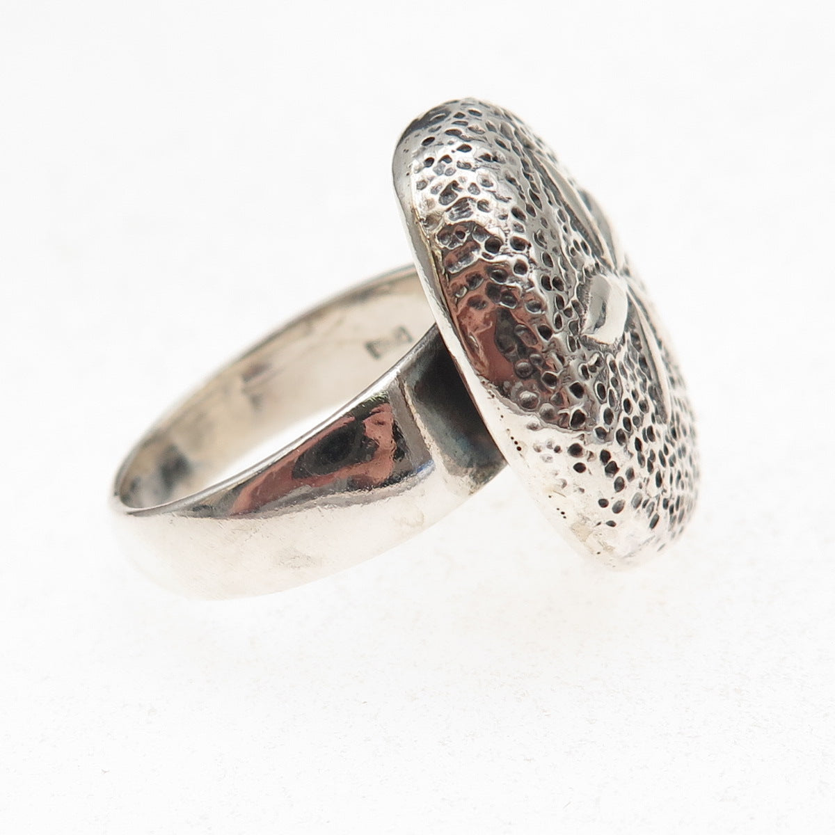 925 Sterling Silver Vintage Italy Sand Dollar Oxidized Ring Size 8.5