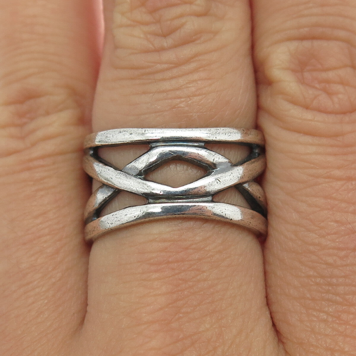 925 Sterling Silver Vintage Crisscross Oxidized Ring Size 9