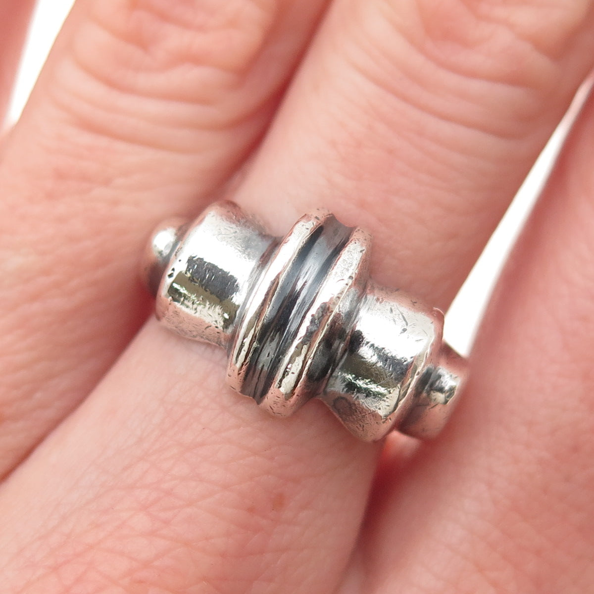 925 Sterling Silver Vintage Modernist Oxidized Ring Size 7.25