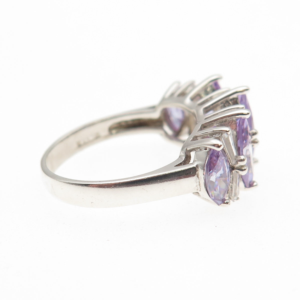 925 Sterling Silver Purple & White C Z Ring Size 7