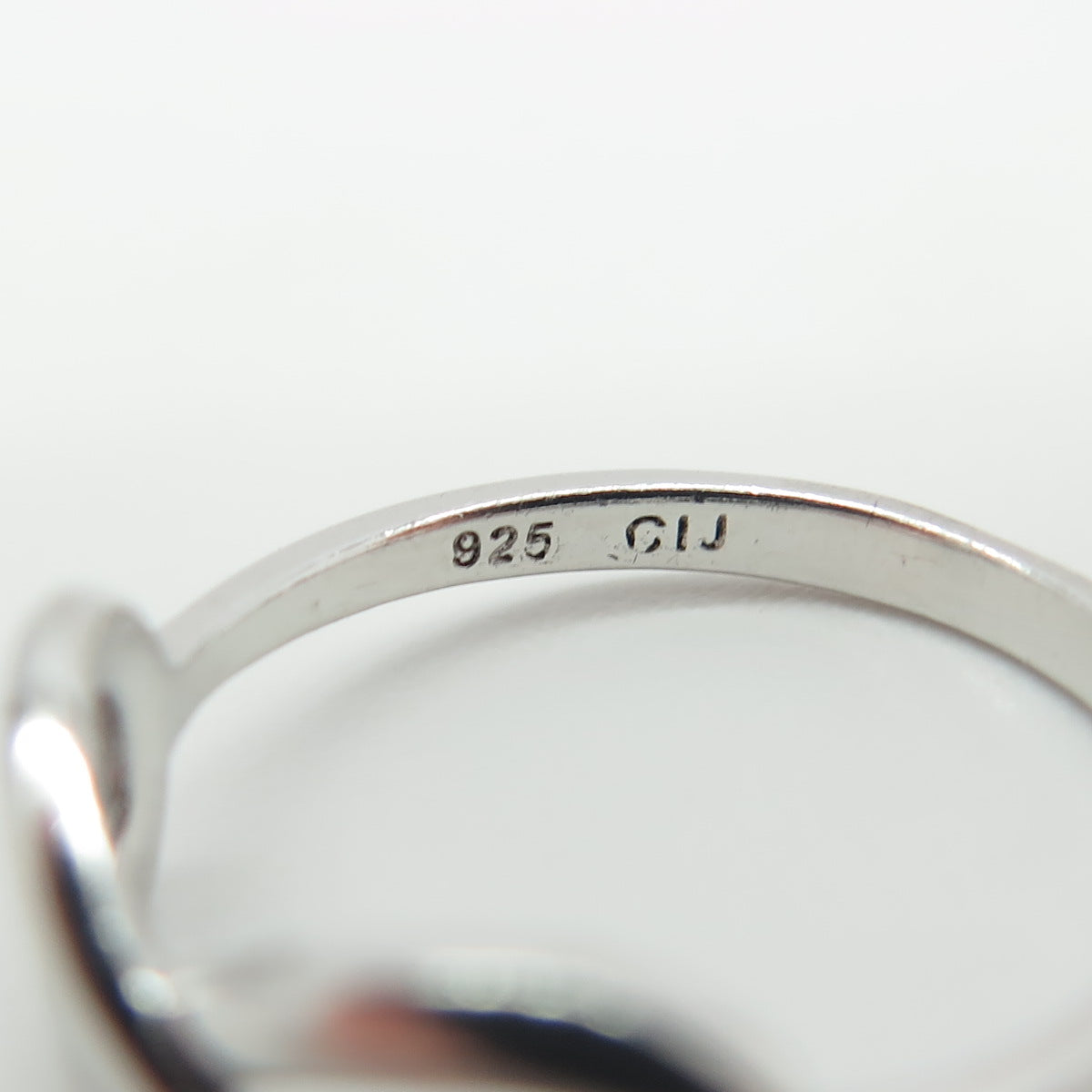 925 Sterling Silver Infinity Ring Size 6.25