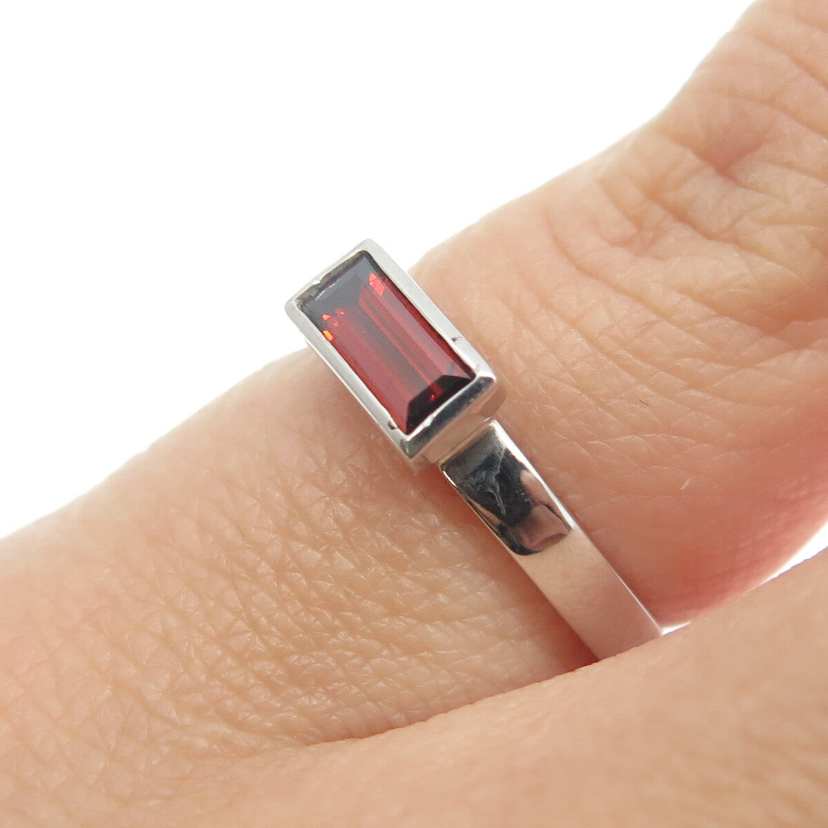 925 Sterling Silver Baguette-Cut Shaped Red C Z Ring Size 4.75