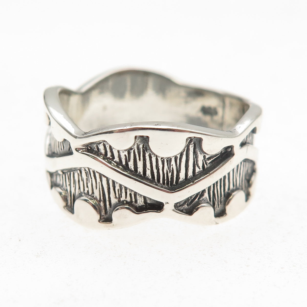 925 Sterling Silver Vintage Modernist Zig Zag Oxidized Band Ring Size 10.25