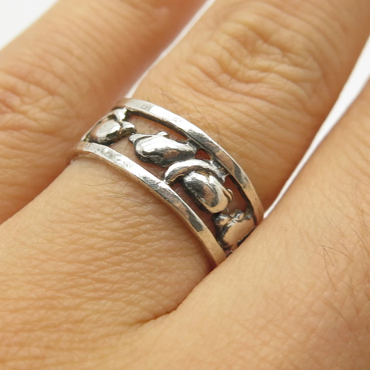 925 Sterling Silver Vintage Friendly Dolphin Band Ring Size 6.5