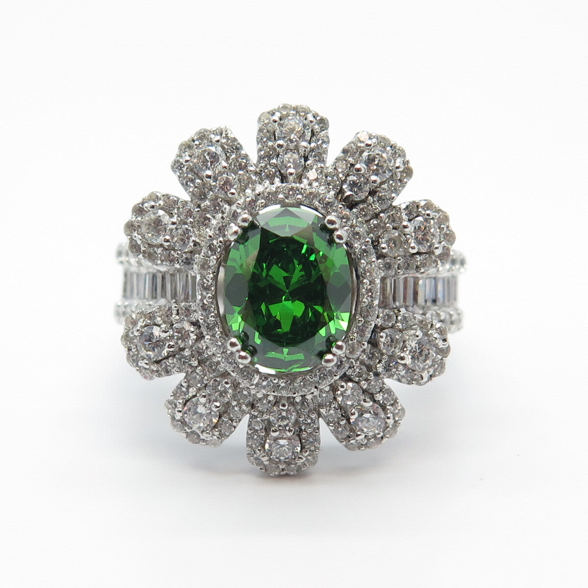 925 Sterling Silver Real Peridot Gem & C Z Floral Ring Size 8.25