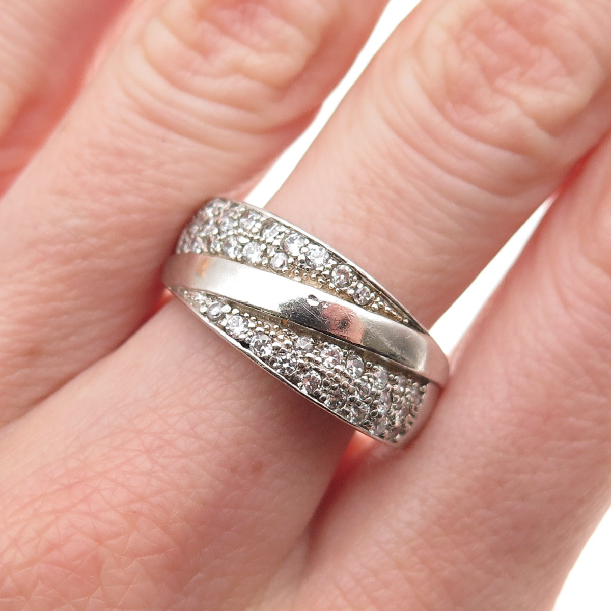 925 Sterling Silver Round-Cut C Z Modernist Ring Size 9.5