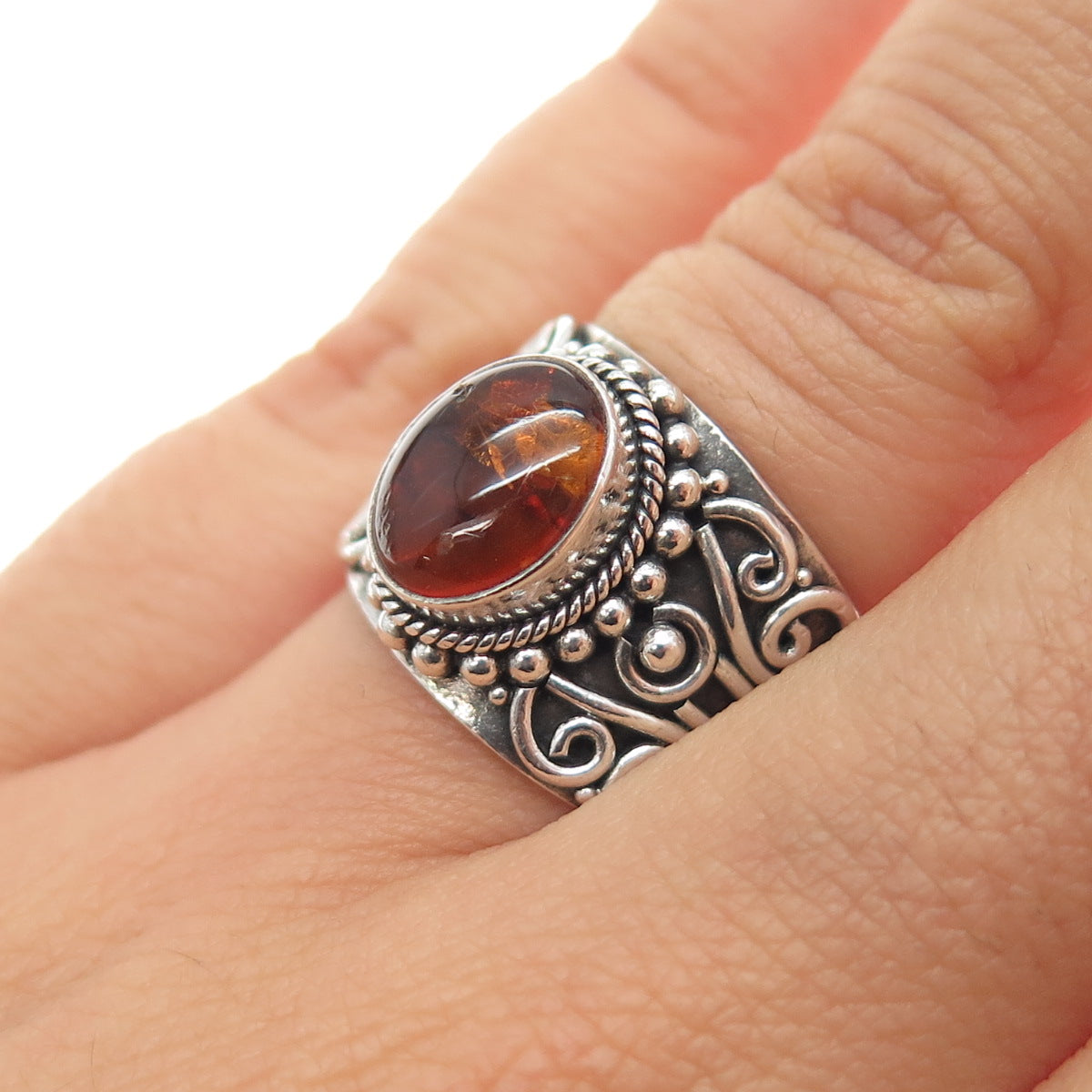 SUARTI BALI 925 Sterling Silver Vintage Real Amber Swirl Oxidized Ring Size 6.25