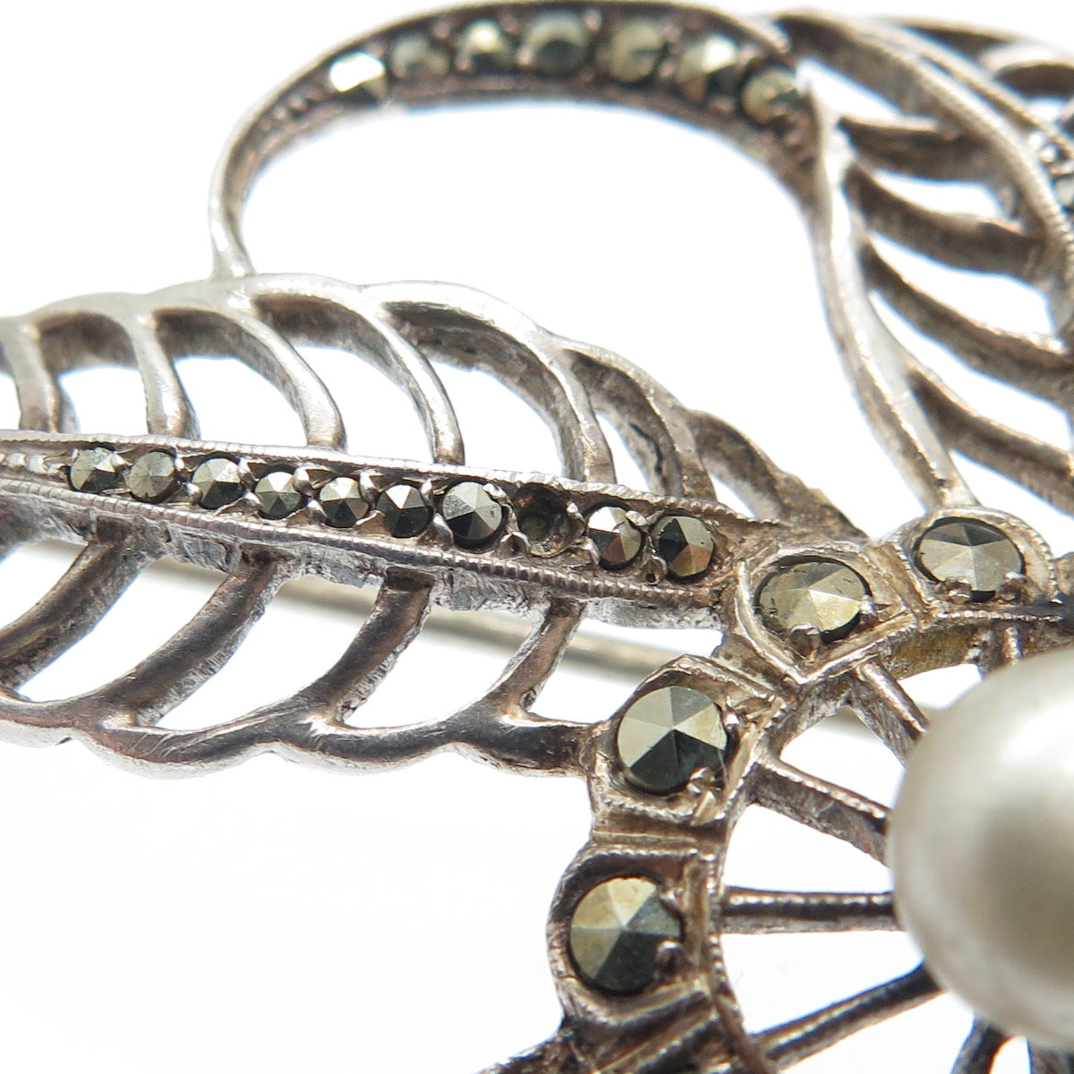 925 Sterling 2-Tone Antique Real Pear & Marcasite Leaf Brooch (missing 1 stone)
