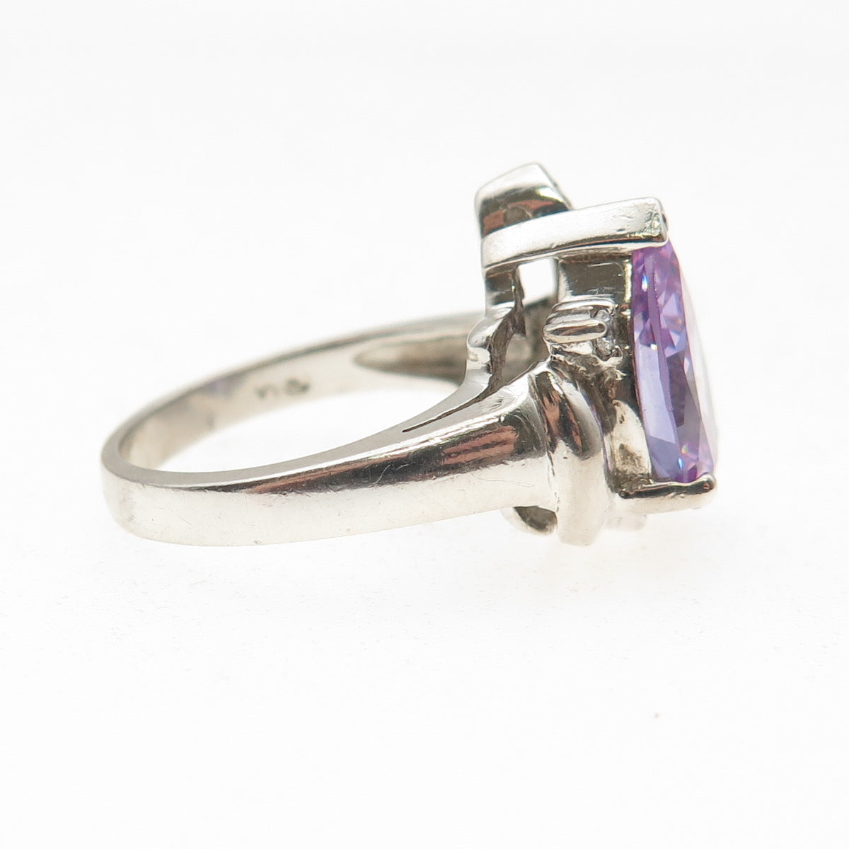 925 Sterling Silver Lavender & White C Z Teardrop Ring Size 6