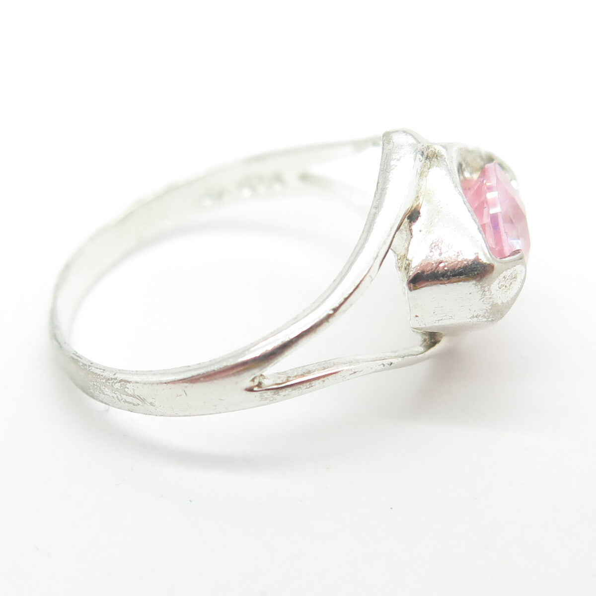 925 Sterling Silver Round-Cut Shaped Pink C Z Ring Size 6.25