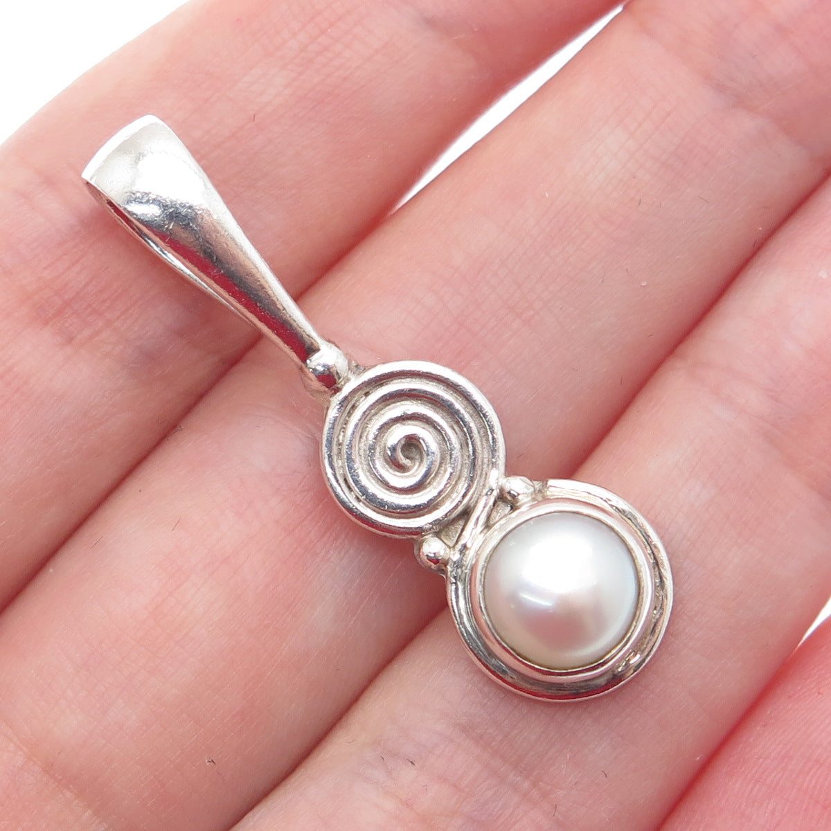 SAJEN 925 Sterling Silver Vintage Real Pearl Spiral Drop Pendant
