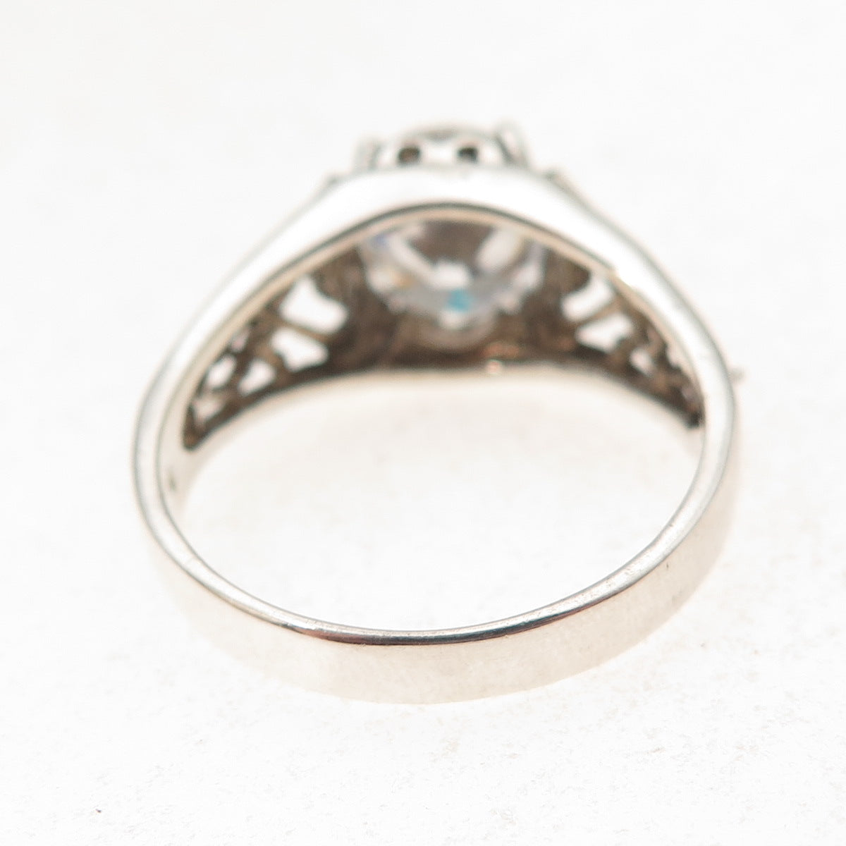 Avon 925 Sterling Silver Vintage Oval-Cut C Z Heart Oxidized Ring Size 9.5