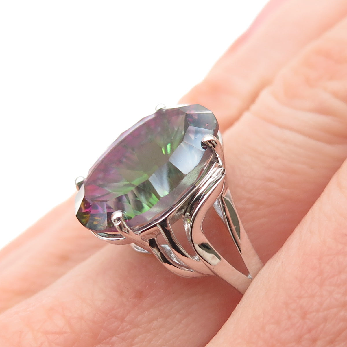 JH YOUNG 925 Sterling Silver Real Oval-Cut Mystic Quartz Ring Size 7.75