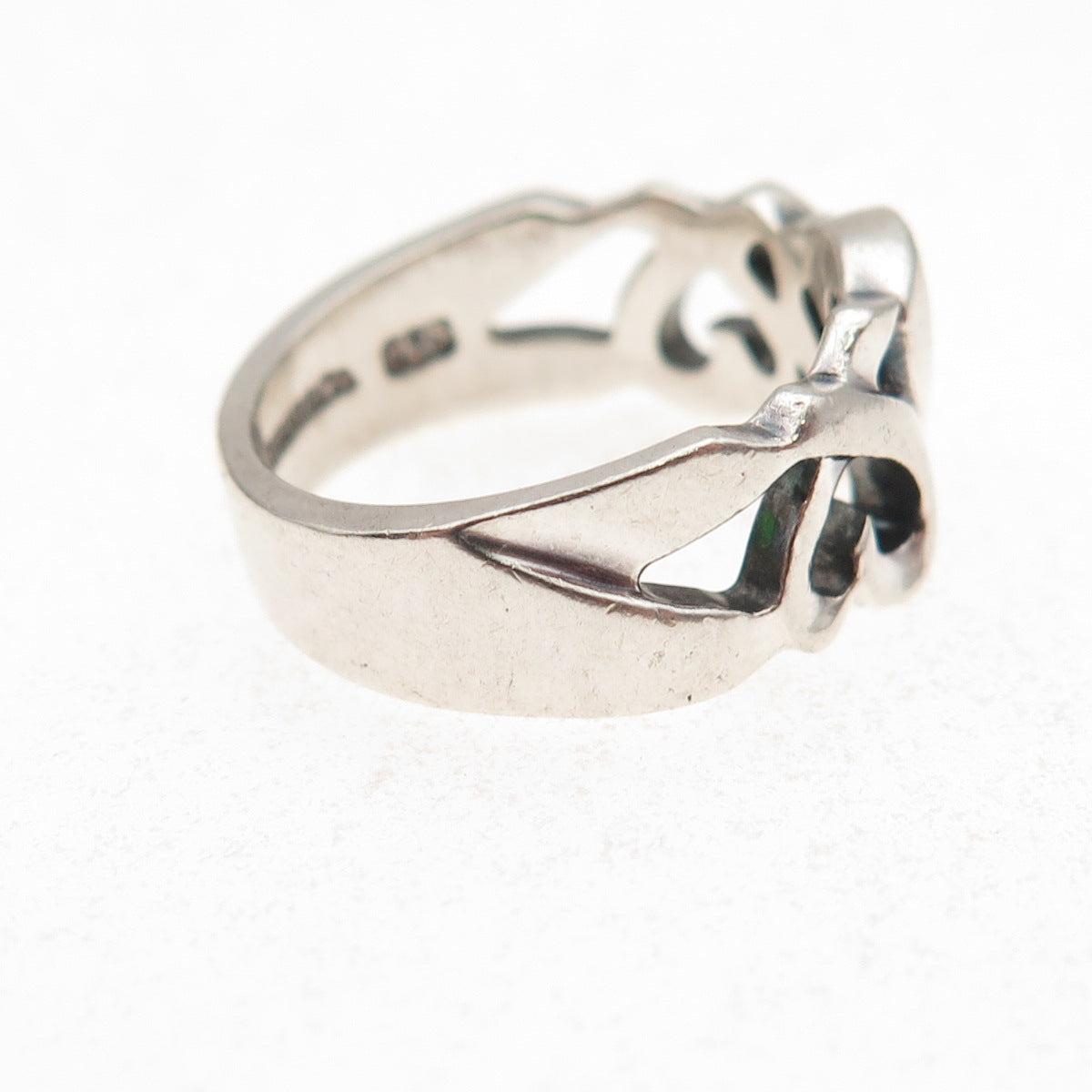 Tiffany & Co. Paloma Picasso Sterling Silver Vintage Loving Heart Ring Size 5.75