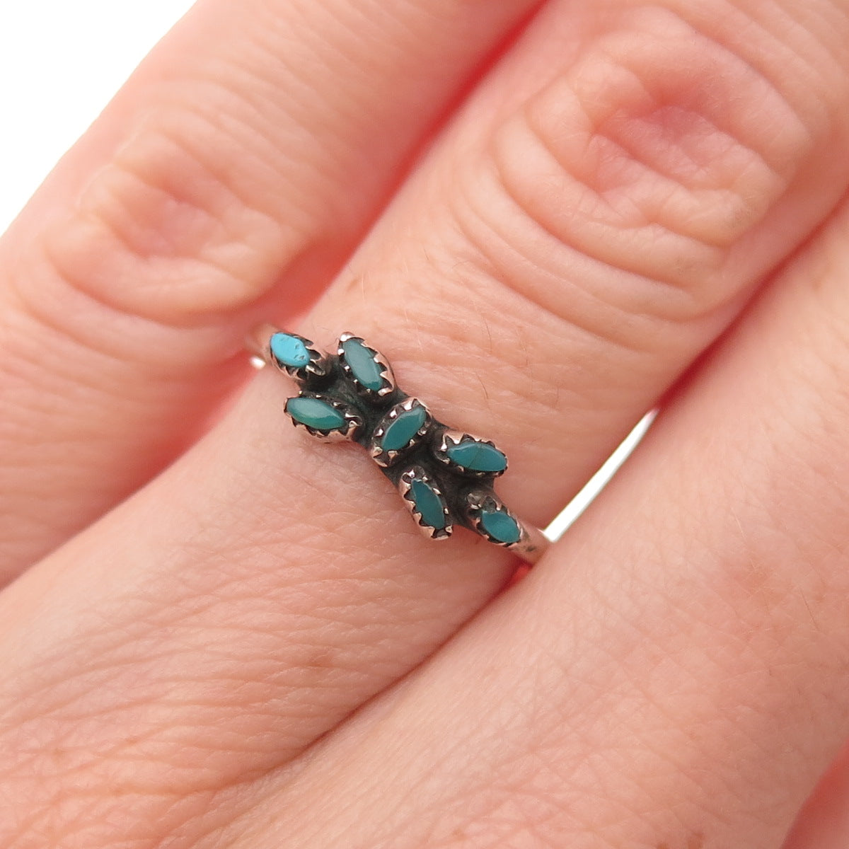 Old Pawn Sterling Silver Vintage Southwestern Turquoise Tribal Ring Size 4.75
