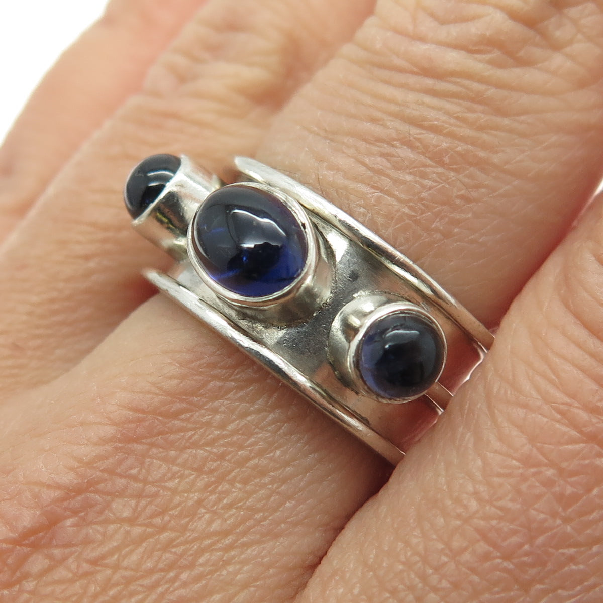 925 Sterling Silver Vintage Real Iolite Gemstone Modernist Ring Size 9