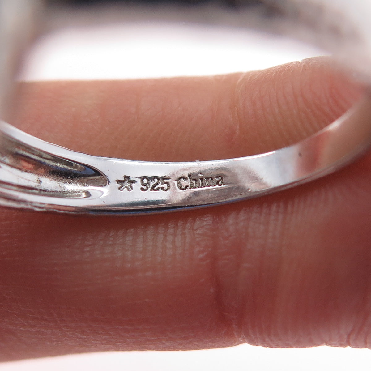 925 Sterling Silver 2-Tone Real Round-Cut Black Spinel Hammered Ring Size 10