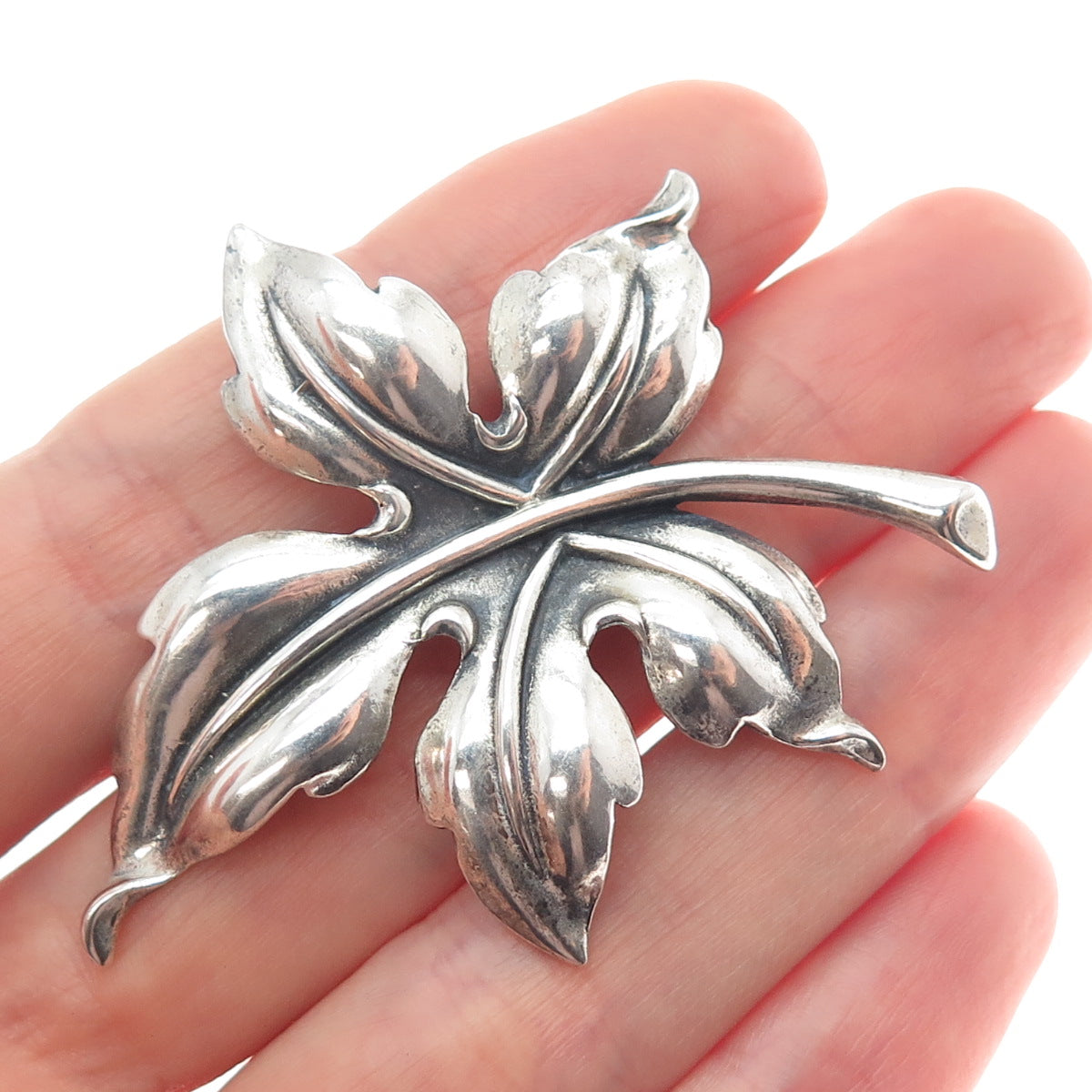 DANECRAFT 925 Sterling Silver Antique Art Deco Maple Leaf Oxidized Pin Brooch