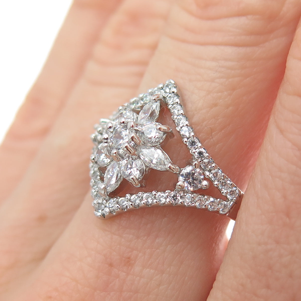 JCM Jacmel Mauritius 925 Sterling Silver Marquise & Round-Cut C Z Ring Size 8.5