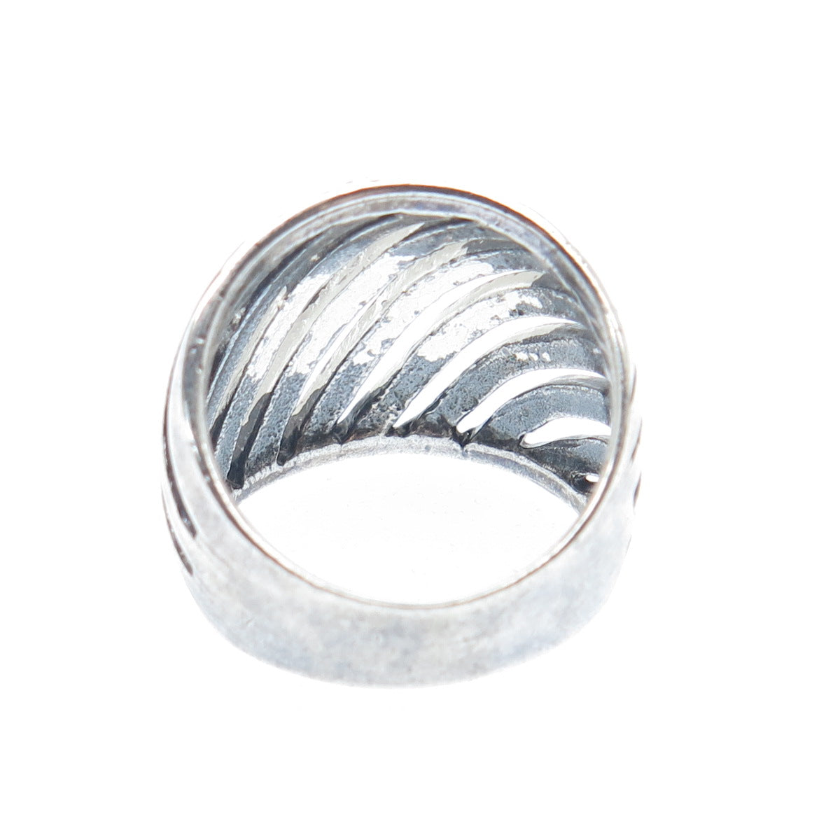 925 Sterling Silver Vintage Zebra Pattern Ribbed Oxidized Ring Size 6.75