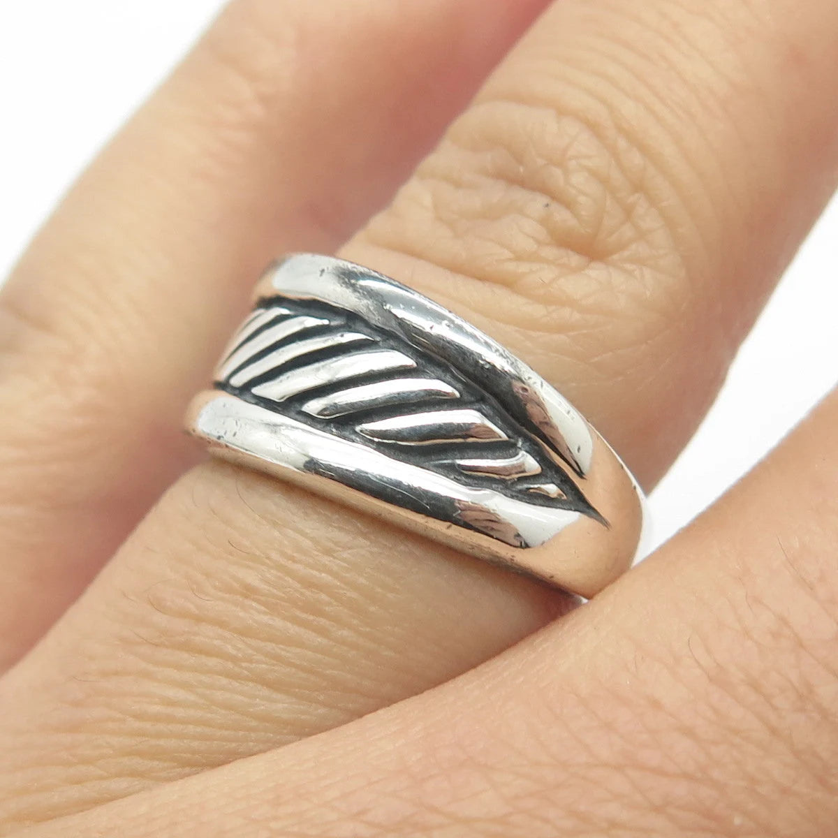 925 Sterling Silver Vintage Striped Ring Size 6.25