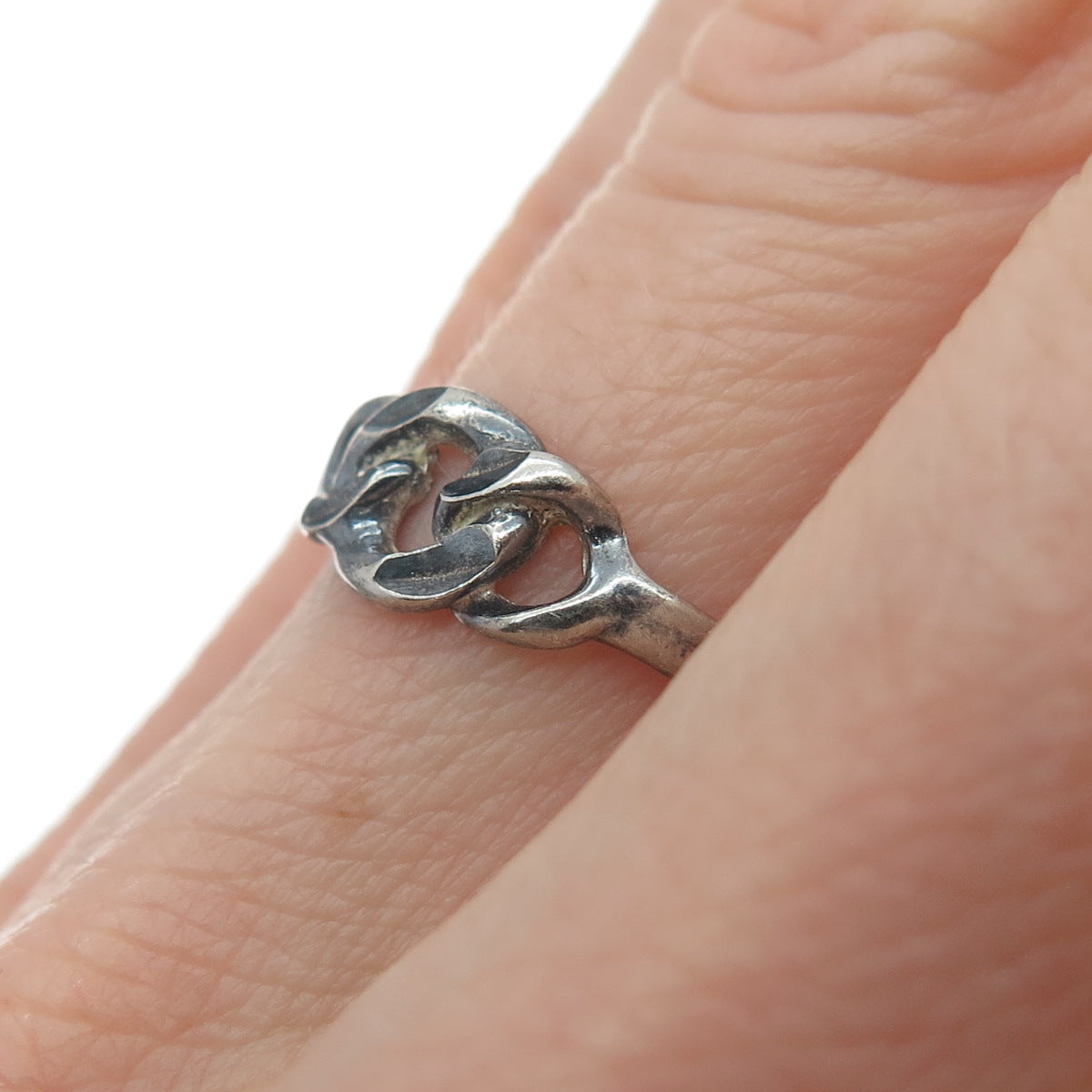 LISA LEE CREATIONS 925 Sterling Vintage Interlocked Circle Oxidized Ring Size 6