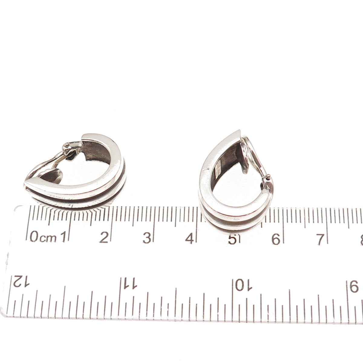 Tiffany & Co. 925 Sterling Vintage 1995 Ribbed Clip On Earrings (removed posts)