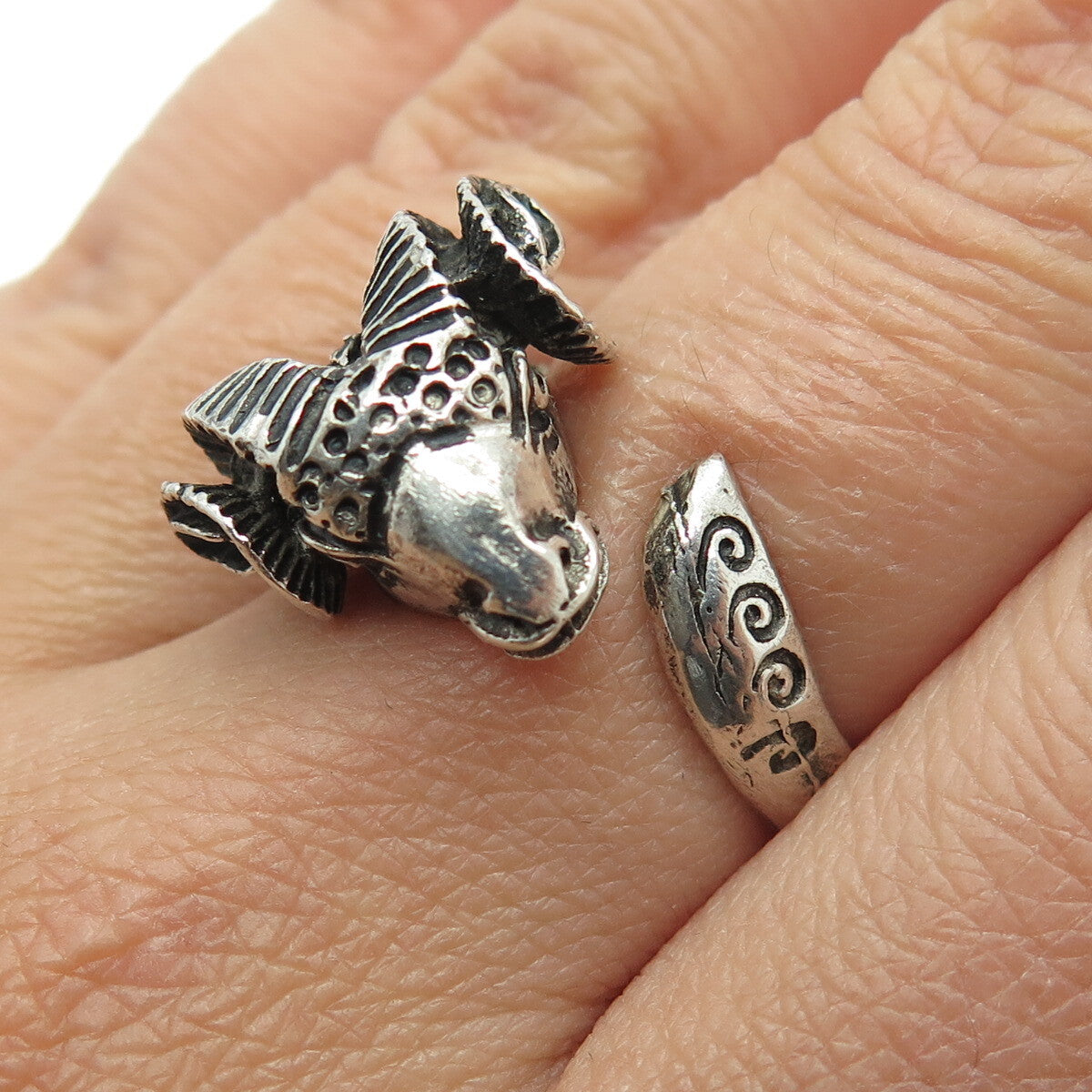 925 Sterling Silver Vintage M65 Aries Zodiac Oxidized Adjustable Ring Size 7.75