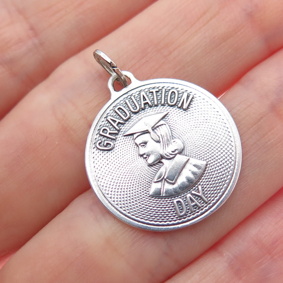 BEAU 925 Sterling Silver Vintage Graduation Day Charm Pendant