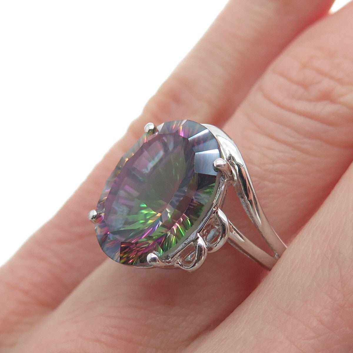 JH YOUNG 925 Sterling Silver Real Oval-Cut Mystic Quartz Ring Size 7.5