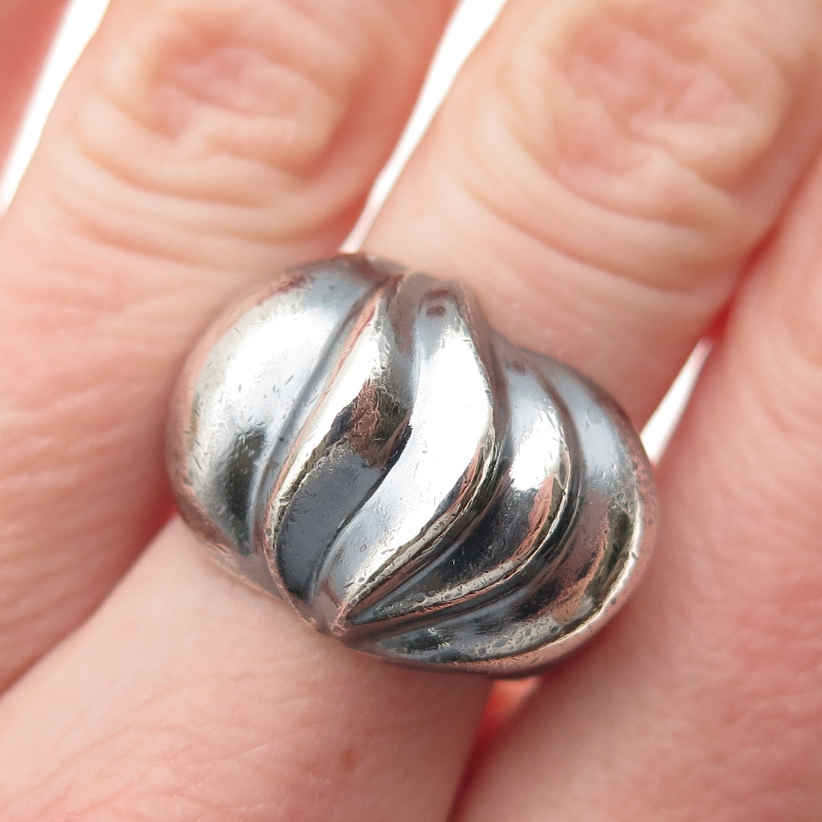 925 Sterling Silver Vintage AVM Mexico Modernist Dome Oxidized Ring Size 7