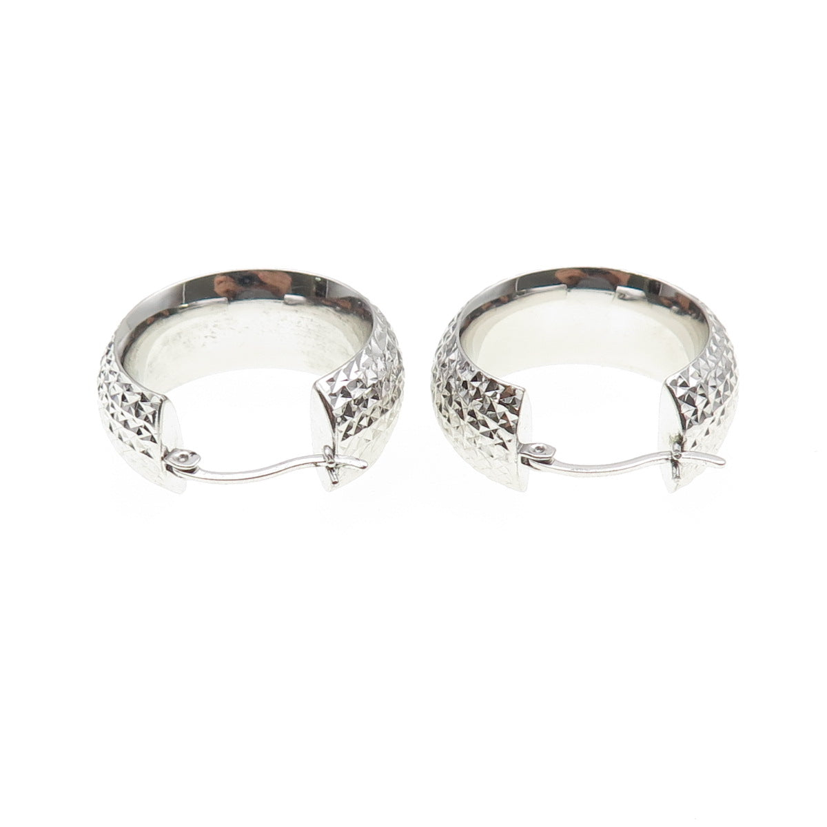 ANNIKA WITT 925 Sterling Silver Diamond-Cut Hoop Earrings