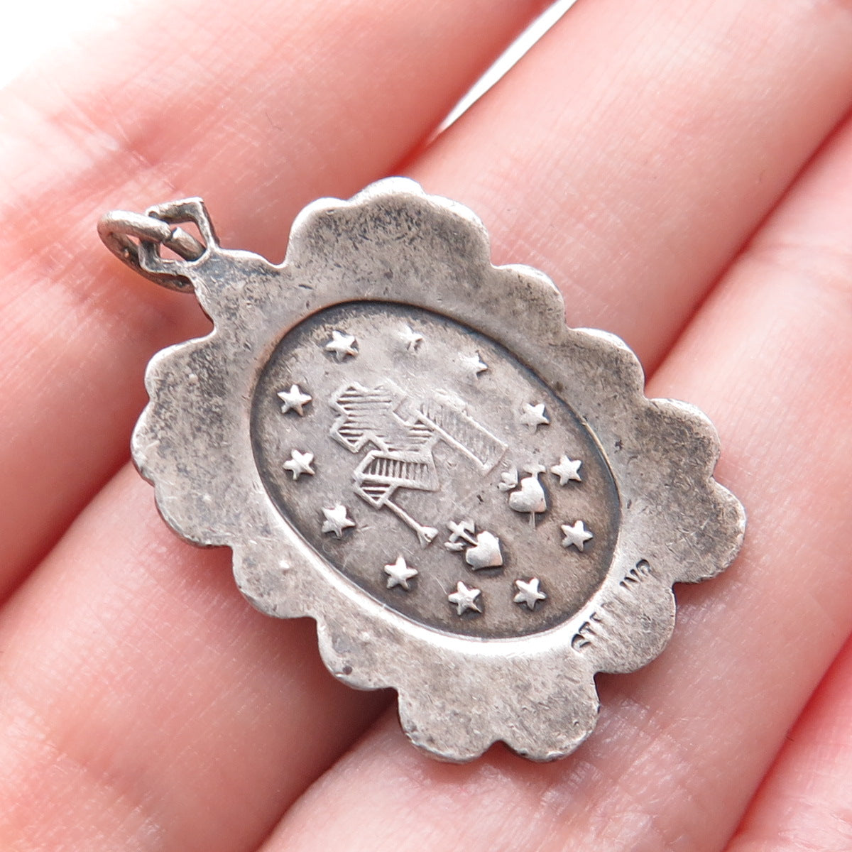 925 Sterling Silver Antique Onyx & Marcasite St. Mary Pendant (missing 4 stones)
