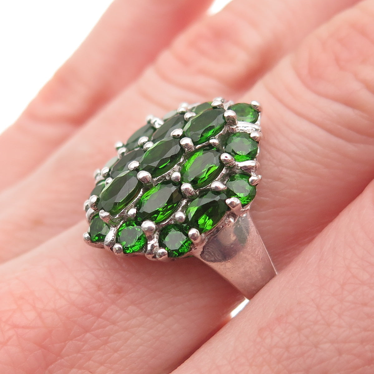 925 Sterling Silver Vintage Real Oval & Round-Cut Chrome Diopside Ring Size 7