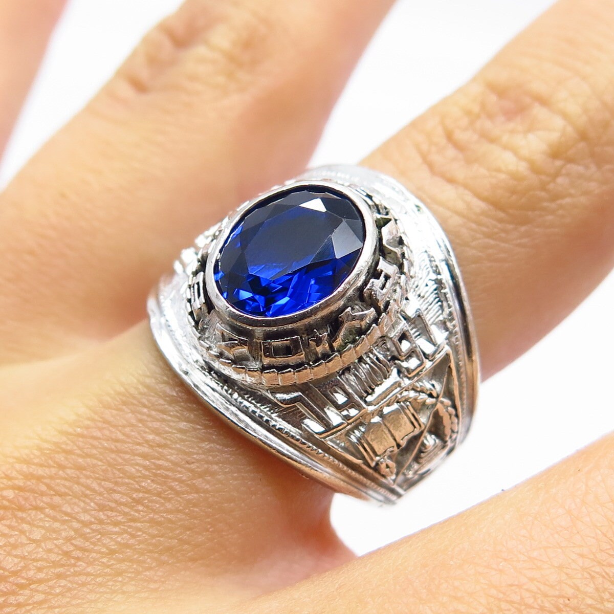 925 Sterling Silver Vintage Reed Co. Lab-Created Sapphire School Ring Size 8.25