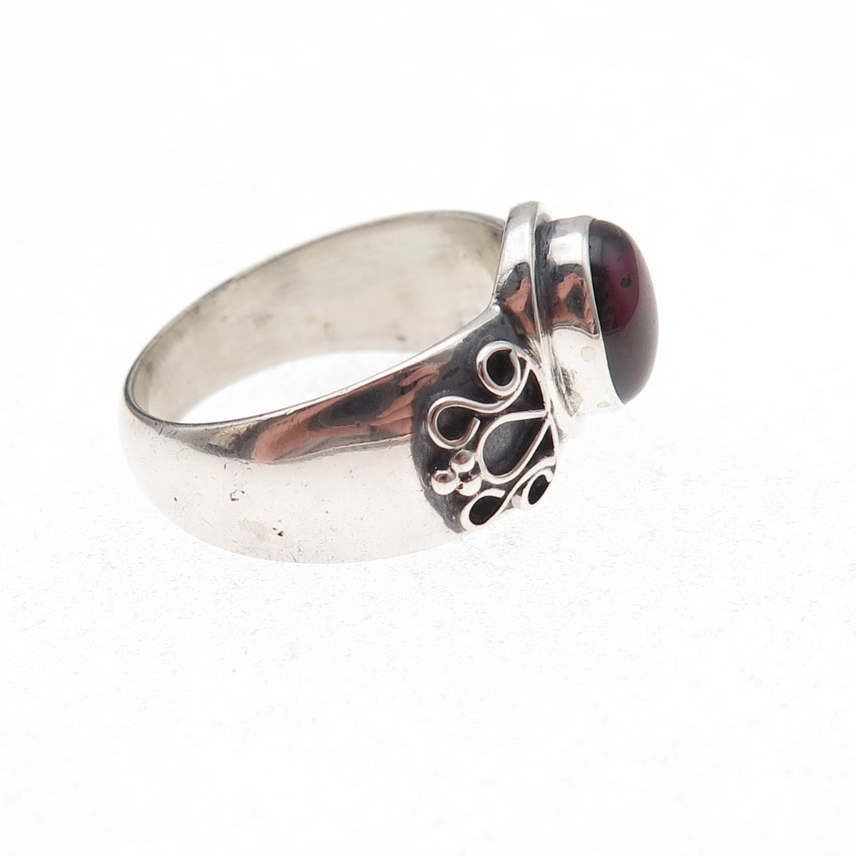 925 Sterling Silver Vintage Real Rhodolite Oxidized Ring Size 8.25