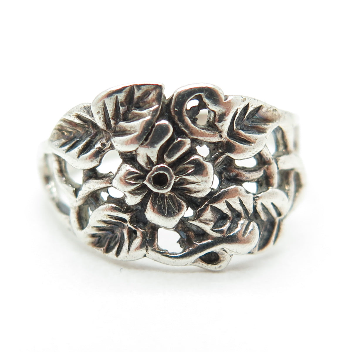 925 Sterling Silver Vintage Flower Blossom Oxidized Ring Size 6.75