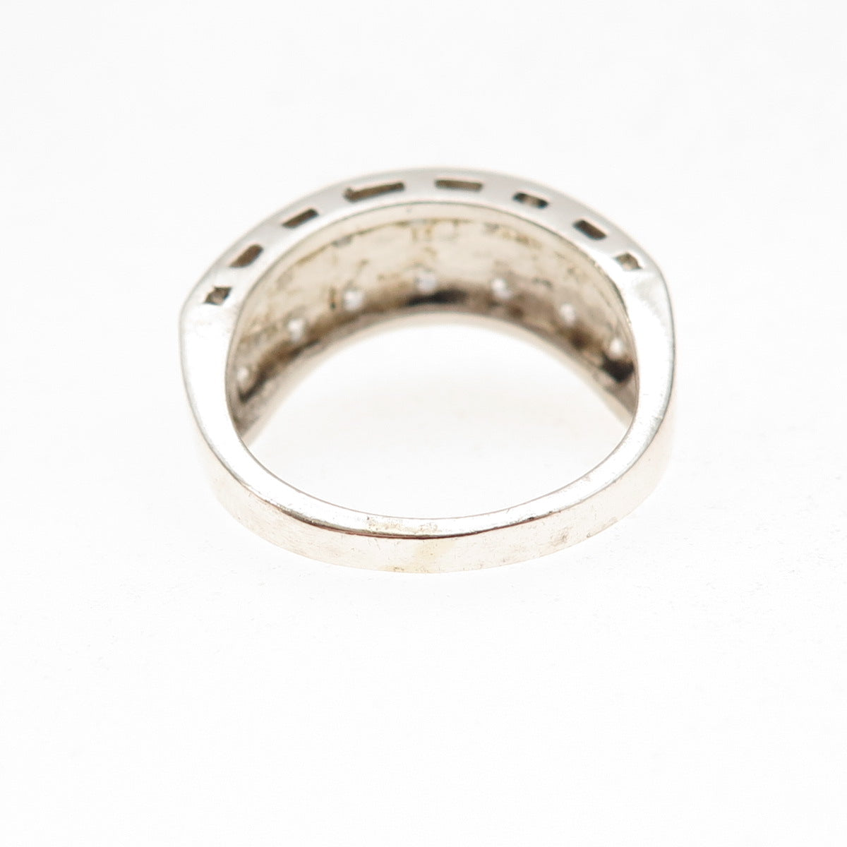 925 Sterling Silver Vintage Round-Cut C Z Wavy Ring Size 7.25