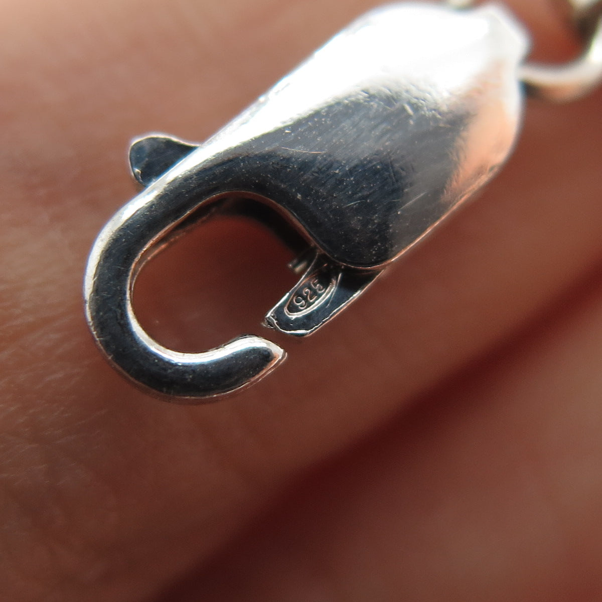 MILOR Sterling Silver 2-Tone Vintage Italy Riccio Chevron Link Bracelet 6.75"