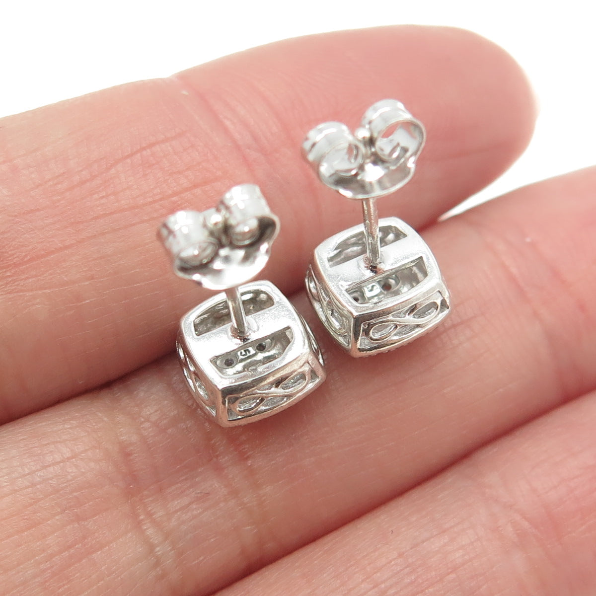 SK9 Allure Gems 925 Sterling Silver Real Round-Cut Diamond Square Stud Earrings