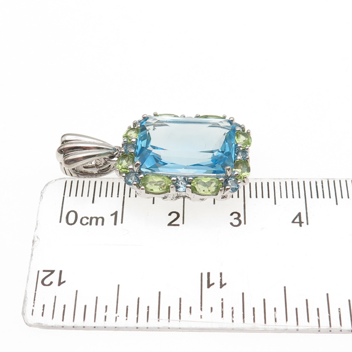 JACKSON HOLE 925 Sterling Silver Real Blue Topaz & Peridot Charm Pendant