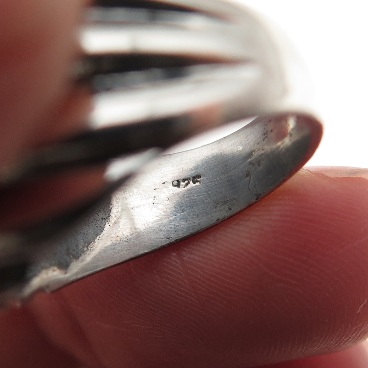 925 Sterling Silver Vintage Modernist Ribbed Oxidized Ring Size 7