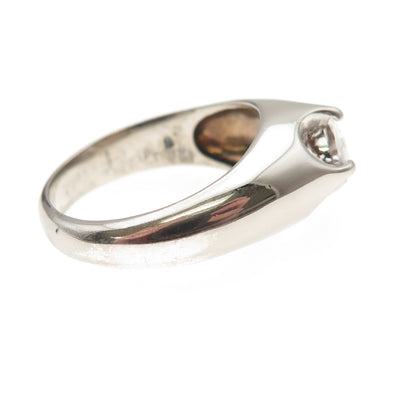 925 Sterling Silver Vintage Oval-Cut C Z Modernist Ring Size 9