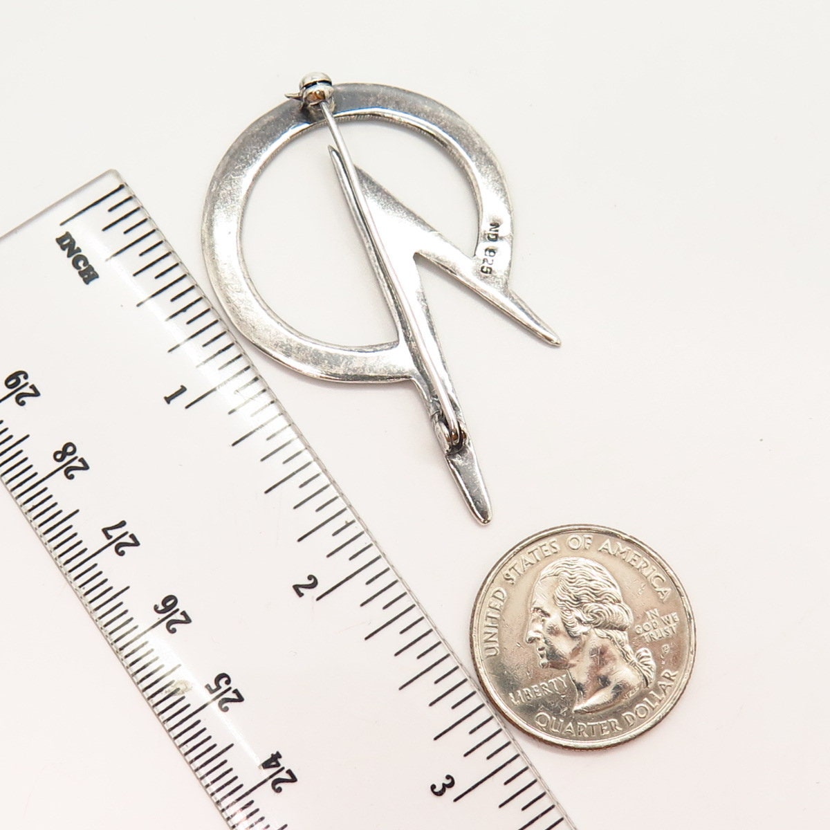 925 Sterling Silver Real Marcasite Gemstone Modernist Design Pin Brooch